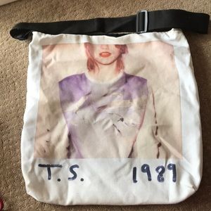 Taylor Swift 1989 era bag